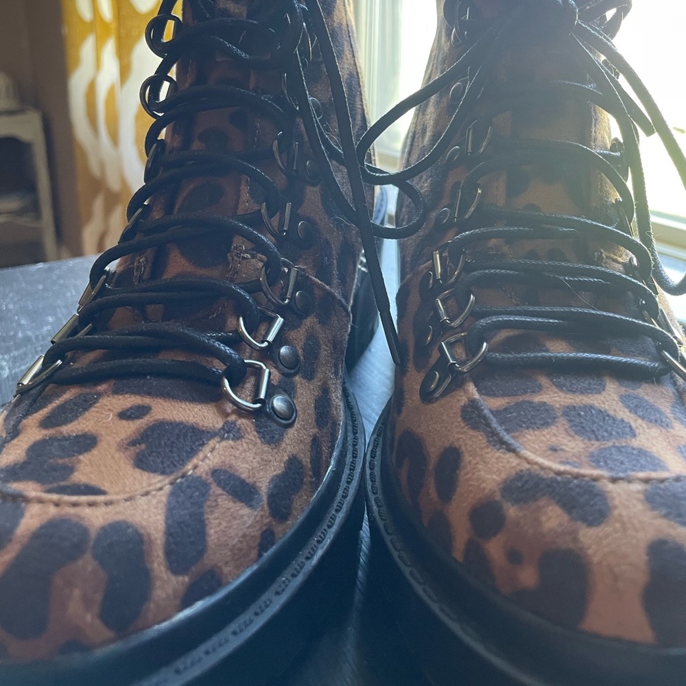 NEW! Forever 21 leopard print boots. Size 8